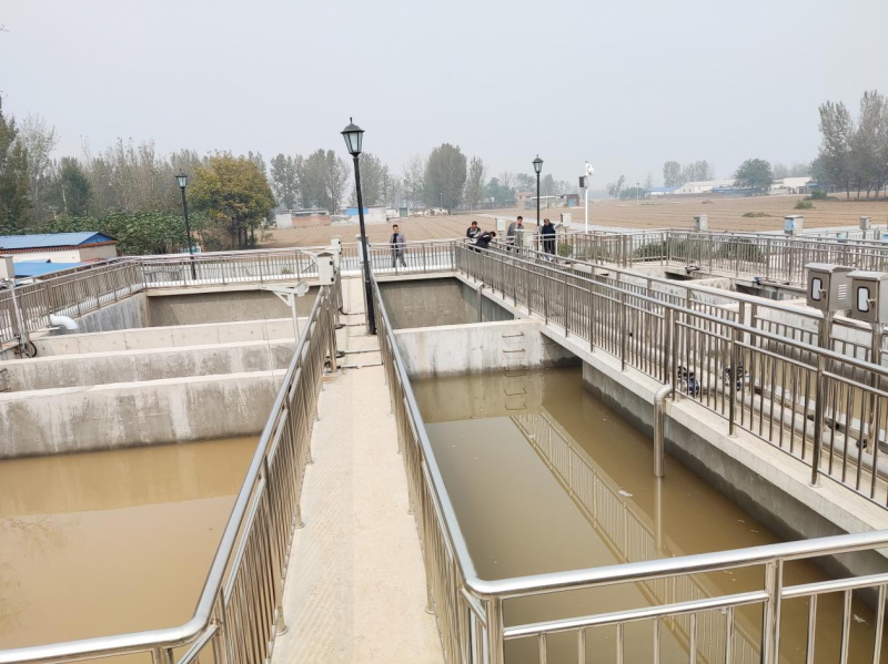 慶(qing)祝(zhu)公司濮陽汚水處理項目註水投入使用(yong)